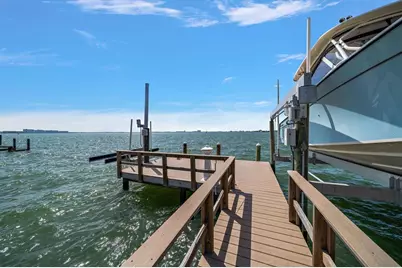 422 55th Avenue, Saint Pete Beach, FL 33706 - Photo 9