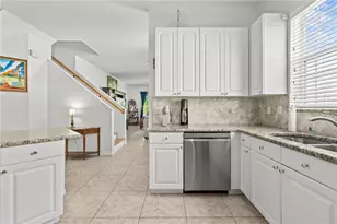 2652 Tottenham Dr, New Port Richey, FL 34655 - Photo 5