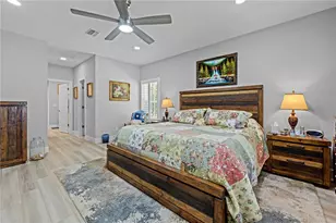 12113 Pine Club Cir, Weeki Wachee, FL 34614 - Photo 9