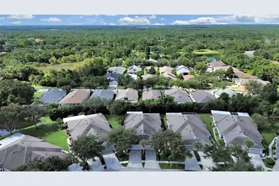 6077 Sandhill Ridge Drive, Lithia, FL 33547 - Photo 9