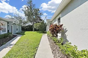 6077 Sandhill Ridge Dr, Lithia, FL 33547 - Photo 3