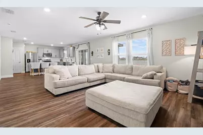 3892 Capri Coast Drive, Plant City, FL 33565 - Photo 11