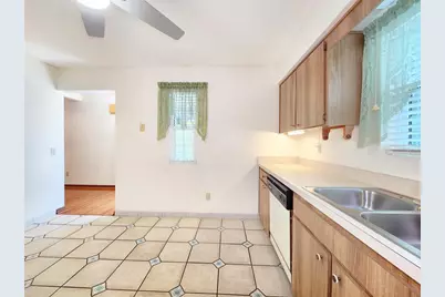 37347 Derbyshire Drive, Zephyrhills, FL 33542 - Photo 19