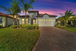 2318 5th St E, Palmetto, FL 34221 - Photo 1