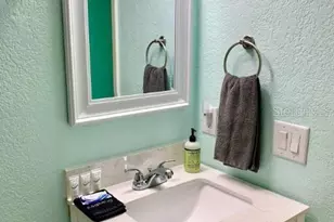 2506 N Rocky Point Dr, Tampa, FL 33607 - Photo 13