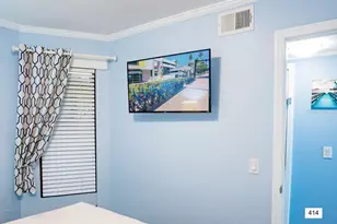 2506 N Rocky Point Dr, Tampa, FL 33607 - Photo 73