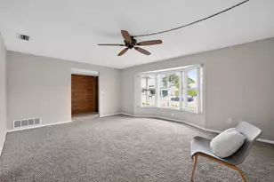 13940 Antigua Dr, Seminole, FL 33776 - Photo 21