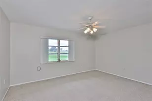 823 Fox Hills Dr, Sun City Center, FL 33573 - Photo 17