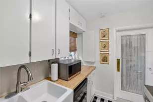 4718 W Wallcraft Ave, Tampa, FL 33611 - Photo 15