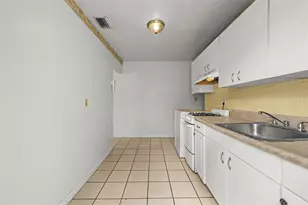 1407 Taft Ave, Clearwater, FL 33755 - Photo 11