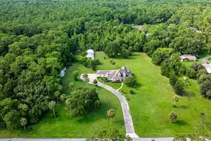 10264 W Springtree Ln, Crystal River, FL 34428 - Photo 9