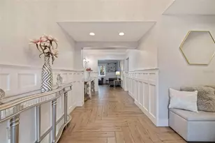 2790 Pinellas Point Dr S, Saint Petersburg, FL 33712 - Photo 3