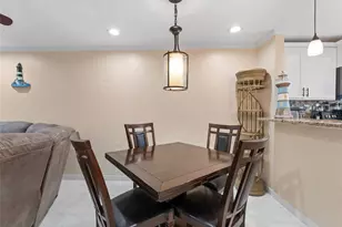 4237 Redcliff Pl, New Port Richey, FL 34652 - Photo 9