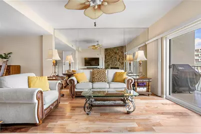 12586 Capri Circle N, Treasure Island, FL 33706 - Photo 65