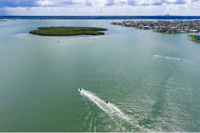 12586 Capri Circle N, Treasure Island, FL 33706 - Photo 23