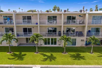 12586 Capri Circle N, Treasure Island, FL 33706 - Photo 59