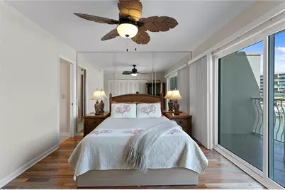 12586 Capri Circle N, Treasure Island, FL 33706 - Photo 69