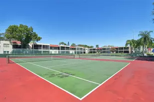 9700 Starkey Rd, Seminole, FL 33777 - Photo 23