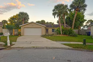 1909 Dover Ct, Oldsmar, FL 34677 - Photo 1