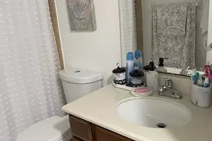 9110 Tudor Dr, Tampa, FL 33615 - Photo 5