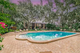 10604 Carrollbrook Ln, Tampa, FL 33618 - Photo 37