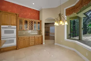 17907 Burnt Oak Ln, Lithia, FL 33547 - Photo 7