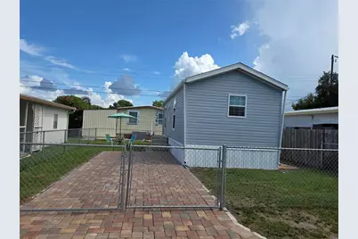 1109 49th Avenue Drive W, Bradenton, FL 34207 - Photo 1