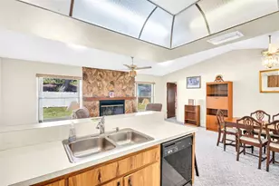 346 Cherry Laurel Dr, Palm Harbor, FL 34683 - Photo 19