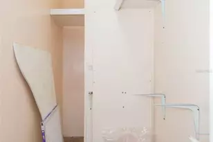 9117 Wood Terrace Dr, Tampa, FL 33637 - Photo 27