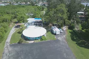 1603 W Shell Point Rd, Ruskin, FL 33570 - Photo 13