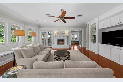 2442 W Prospect Road, Tampa, FL 33629 - Photo 9