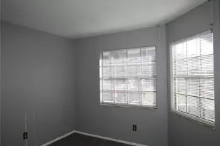 12715 Raeburn Way, Tampa, FL 33624 - Photo 9