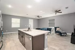 4225 1/2 E Palifox St, Tampa, FL 33610 - Photo 11