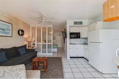 800 Bayway Boulevard #17, Clearwater Beach, FL 33767 - Photo 13