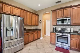 8129 Lagerfeld Dr, Land O Lakes, FL 34637 - Photo 19