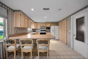 2135 Erin Dr, Holiday, FL 34690 - Photo 15