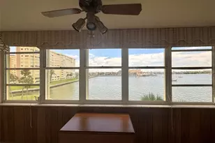 4775 Cove Cir, Saint Petersburg, FL 33708 - Photo 27