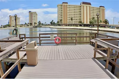 4775 Cove Circle #403, Saint Petersburg, FL 33708 - Photo 41