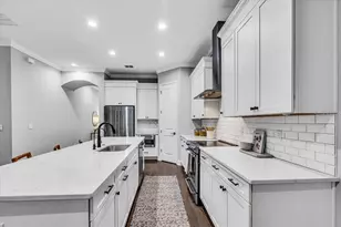 4251 W Roland St, Tampa, FL 33609 - Photo 9