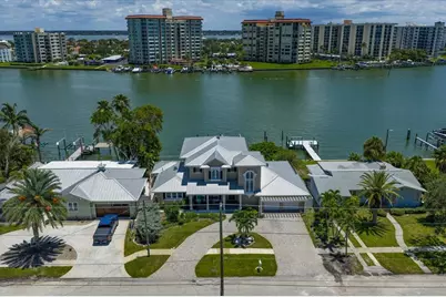 733 Bay Esplanade, Clearwater Beach, FL 33767 - Photo 3