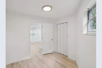 9404 N Mulberry Street, Tampa, FL 33612 - Photo 17