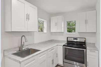 9404 N Mulberry Street, Tampa, FL 33612 - Photo 15