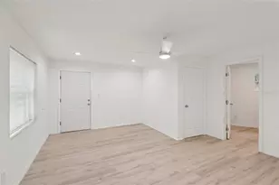 9404 N Mulberry St, Tampa, FL 33612 - Photo 5
