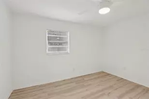 9404 N Mulberry St, Tampa, FL 33612 - Photo 21
