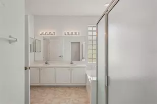 2114 Worthington Greens Dr, Sun City Center, FL 33573 - Photo 23