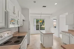2114 Worthington Greens Dr, Sun City Center, FL 33573 - Photo 11