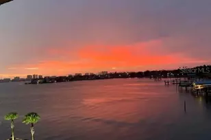 100 Bluff View Dr, Belleair Bluffs, FL 33770 - Photo 17