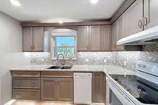 1100 E Bay Dr, Largo, FL 33770 - Photo 7