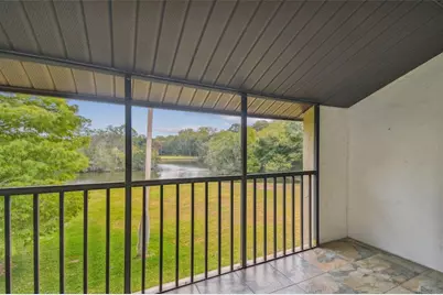 1200 Tarpon Woods Blvd #Q-8, Palm Harbor, FL 34685 - Photo 3