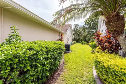 6431 Gentle Ben Circle, Wesley Chapel, FL 33544 - Photo 5